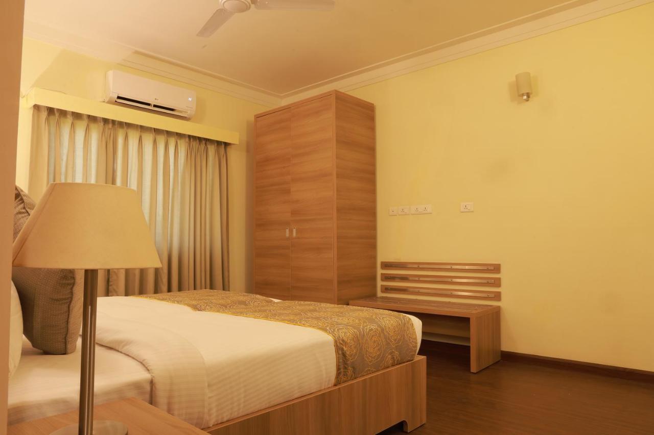 Starlit Suites Tirupati Bagian luar foto